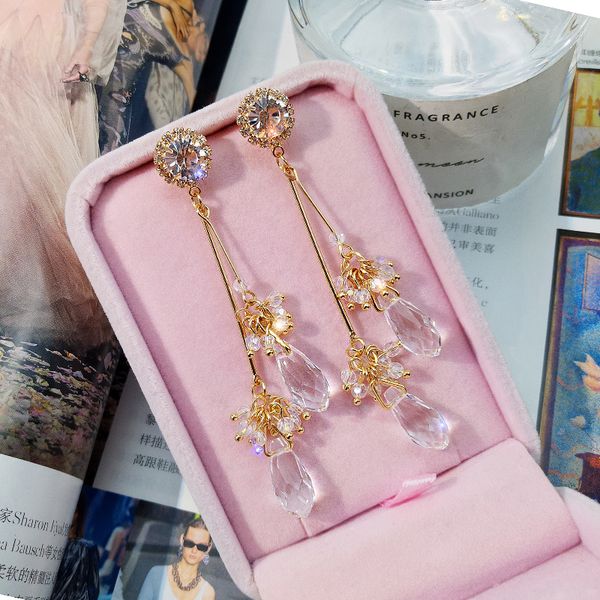 2019 new arrival crystal trendy water drop women dangle earrings female pendant earrings long style elegant korean jewelry, Silver
2019 new arrival crystal trendy water drop women dangle earrings female pendant earrings long style elegant korean jewelry, Silver