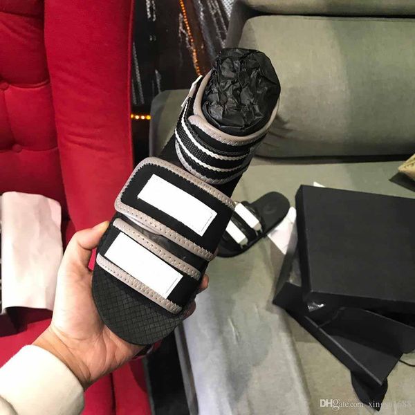 новый прибывший модельер женщины трусы дизайнер hook loop обувь luxury slide summer wide flat сандалии башмачок размер 35-40, Black
новый прибывший модельер женщины трусы дизайнер hook loop обувь luxury slide summer wide flat сандалии башмачок размер 35-40, Black
