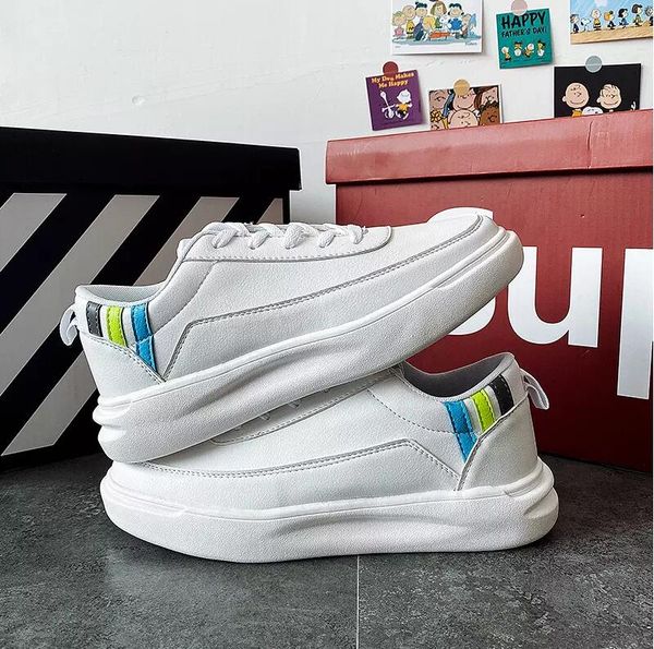 with socks new fashion black white men casual shoes designer sports sneaker outdoor breathable skateboard jogging running shoe 36-44, White;red
with socks new fashion black white men casual shoes designer sports sneaker outdoor breathable skateboard jogging running shoe 36-44, White;red