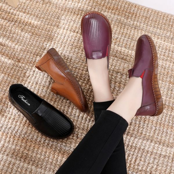 women shoes autumn soft female moccasin round toe flats casual sneaker slip-on fall grandma genuine leather dress slip on, Black
women shoes autumn soft female moccasin round toe flats casual sneaker slip-on fall grandma genuine leather dress slip on, Black