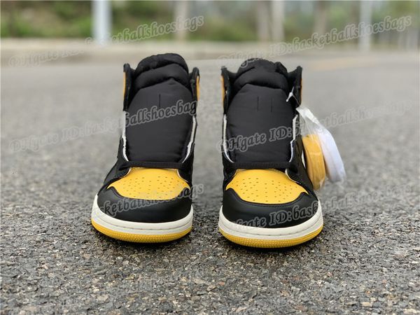 new 1 i 2019 yellow toe men basketball shoes sports sneakers 1s black fashion outdoor trainers size 7-12 bsb
new 1 i 2019 yellow toe men basketball shoes sports sneakers 1s black fashion outdoor trainers size 7-12 bsb