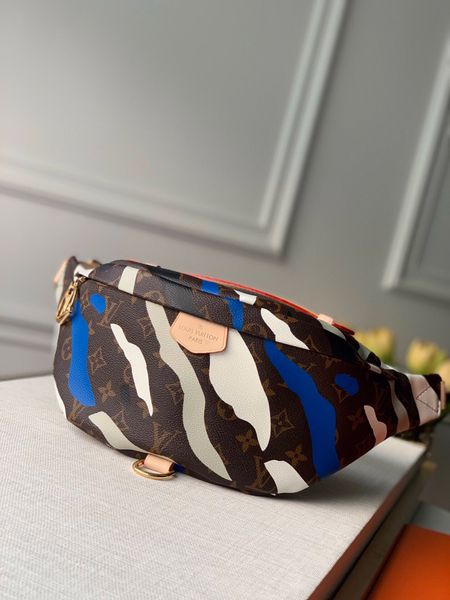 new lady's purse 7a high-end custom quality diagonal cross bag fashion style 1 business leisure style metal accessories with shoulder s 
new lady's purse 7a high-end custom quality diagonal cross bag fashion style 1 business leisure style metal accessories with shoulder s