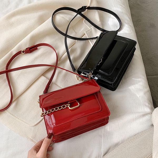 2020 fashion new design new joker texture shoulder messenger bag patent leather fashion square bag
2020 fashion new design new joker texture shoulder messenger bag patent leather fashion square bag