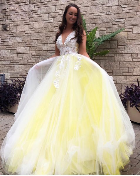 bright yellow white lace 3d floral flower ball gown evening celebrity dresses formal gowns v neck lace backless tulle prom party dress, Black;red
bright yellow white lace 3d floral flower ball gown evening celebrity dresses formal gowns v neck lace backless tulle prom party dress, Black;red