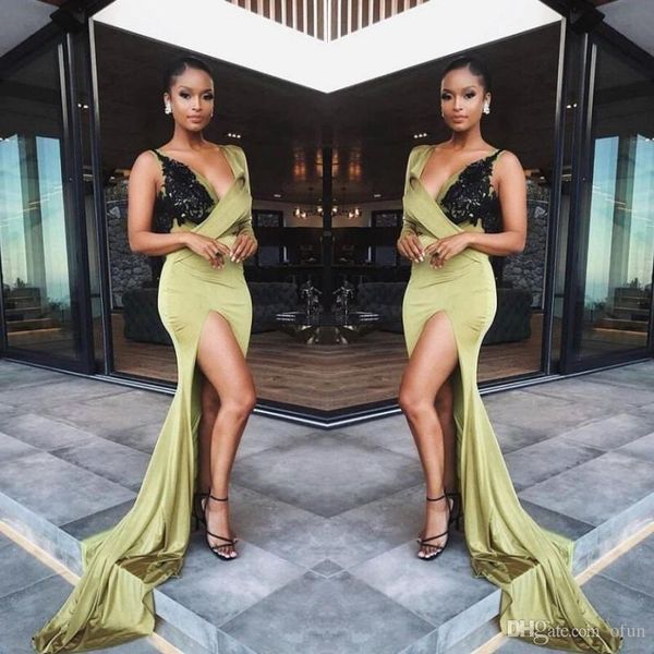 olive green v neck black girls mermaid prom dresses with black appliquesside split court train evening party dress robes de soirée
olive green v neck black girls mermaid prom dresses with black appliquesside split court train evening party dress robes de soirée