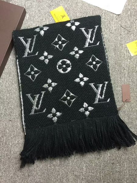 2018 new luxury camshmere wool scarf pashmina for women brand design warm scarf fashion women long shawl wrap 180x30cm without box, Blue;gray
2018 new luxury camshmere wool scarf pashmina for women brand design warm scarf fashion women long shawl wrap 180x30cm without box, Blue;gray
