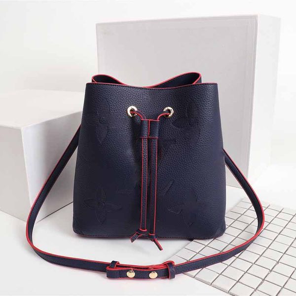 women shoulder bags ladie's messenger bag print studded genuine leather handbag lady fashion bag multicolor ing
women shoulder bags ladie's messenger bag print studded genuine leather handbag lady fashion bag multicolor ing
