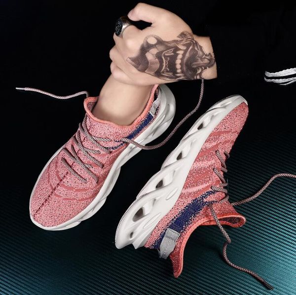 selling couple blade designer sneaker new men women trend luminous shoes mesh ventilation anti-skid running sport shoes 5.5-12
selling couple blade designer sneaker new men women trend luminous shoes mesh ventilation anti-skid running sport shoes 5.5-12