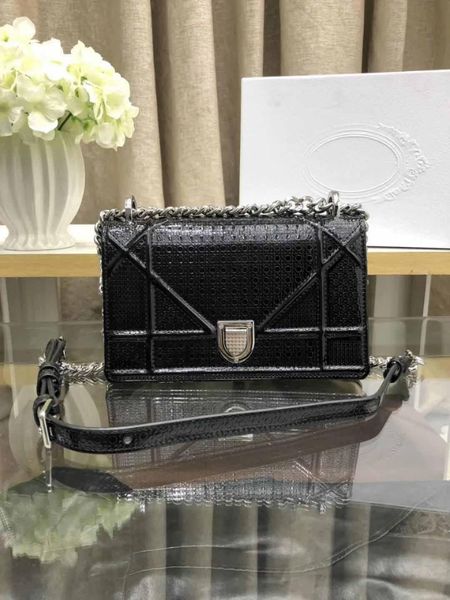 designer-2019 brand fashion luxury bag designer tengge twill lady bag new shoulder bag designer wallet
designer-2019 brand fashion luxury bag designer tengge twill lady bag new shoulder bag designer wallet