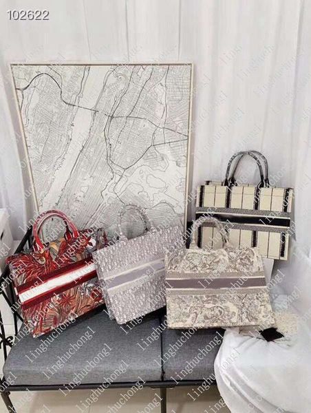 2020 latest designershopping bag embroidered canvas book tote tote bag handbag women bags luxury shoulder bag tote001
2020 latest designershopping bag embroidered canvas book tote tote bag handbag women bags luxury shoulder bag tote001