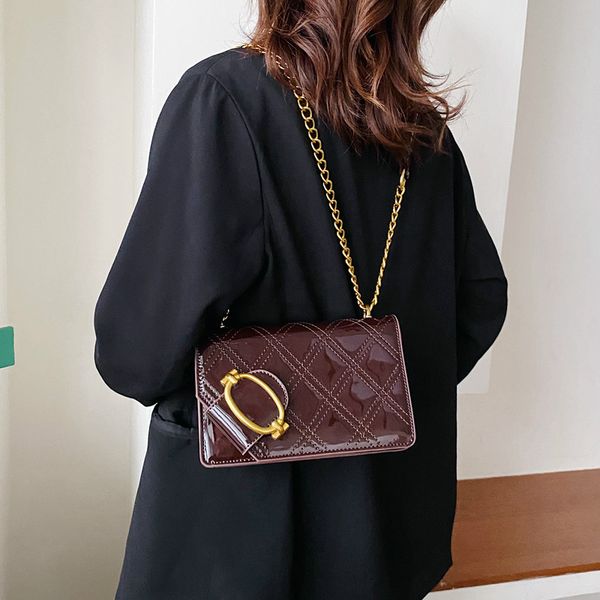 winter foreign style patent leather bag women 2019 new wave korean fashion rhombus messenger bag wild shoulder small square bags
winter foreign style patent leather bag women 2019 new wave korean fashion rhombus messenger bag wild shoulder small square bags