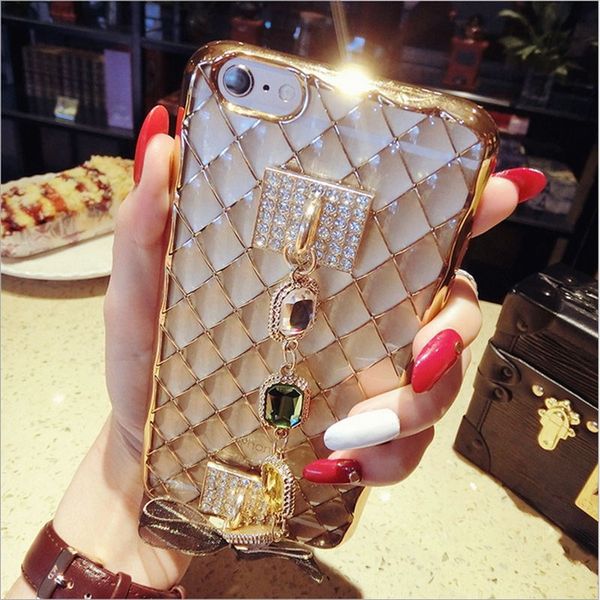 mobile phone case for iphone 8plus x xr xs ma luxury gem bracelet lambskin rhombic tpu mobile phone case
mobile phone case for iphone 8plus x xr xs ma luxury gem bracelet lambskin rhombic tpu mobile phone case