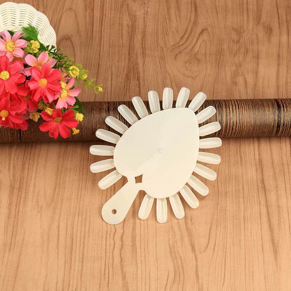 2020 new 1pc multiple colors selling diy 10 pieces heart shape tool palette nail card chart 21 color board heigh quality, Silver
2020 new 1pc multiple colors selling diy 10 pieces heart shape tool palette nail card chart 21 color board heigh quality, Silver