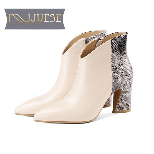 mljuese 2019 women ankle boots cow leather mixed colors slip on winter short plush snake strip high heels women boots size 42, Black
mljuese 2019 women ankle boots cow leather mixed colors slip on winter short plush snake strip high heels women boots size 42, Black