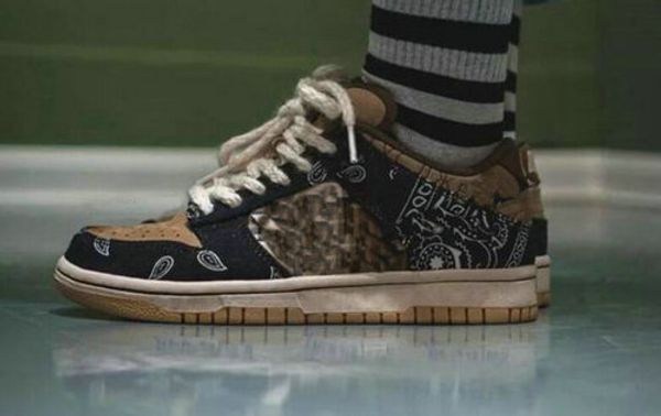 2020 конструктор sb dunk low х трэвис скотт скейтборд обувь mens женщин спорт вскользь тапки
2020 конструктор sb dunk low х трэвис скотт скейтборд обувь mens женщин спорт вскользь тапки