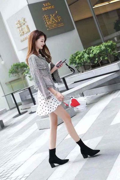 good women's fashion boots autumn and winter new fashion perfect design exquisite and comfortable boots, Black
good women's fashion boots autumn and winter new fashion perfect design exquisite and comfortable boots, Black