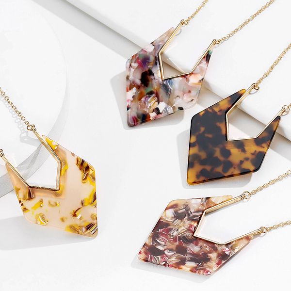 new creative minimalist geometric necklaces tortoiseshell acrylic pendant chain necklaces for women fashion collar jewelry gift, Silver
new creative minimalist geometric necklaces tortoiseshell acrylic pendant chain necklaces for women fashion collar jewelry gift, Silver