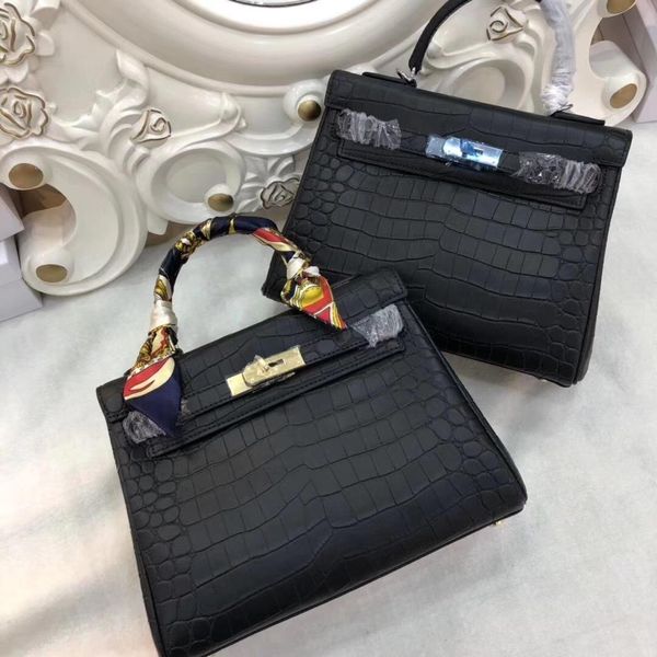 elegant2019 крокодил зерна из натуральной кожи светло-немой пакет кайли шутника один плечо сумочка
elegant2019 крокодил зерна из натуральной кожи светло-немой пакет кайли шутника один плечо сумочка