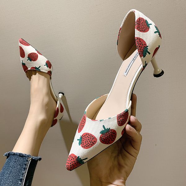 print strawberry sandals women thin high heels beach sandalias lady d'orsay shoes lovely princess korean design shoes woman 2020, Black
print strawberry sandals women thin high heels beach sandalias lady d'orsay shoes lovely princess korean design shoes woman 2020, Black