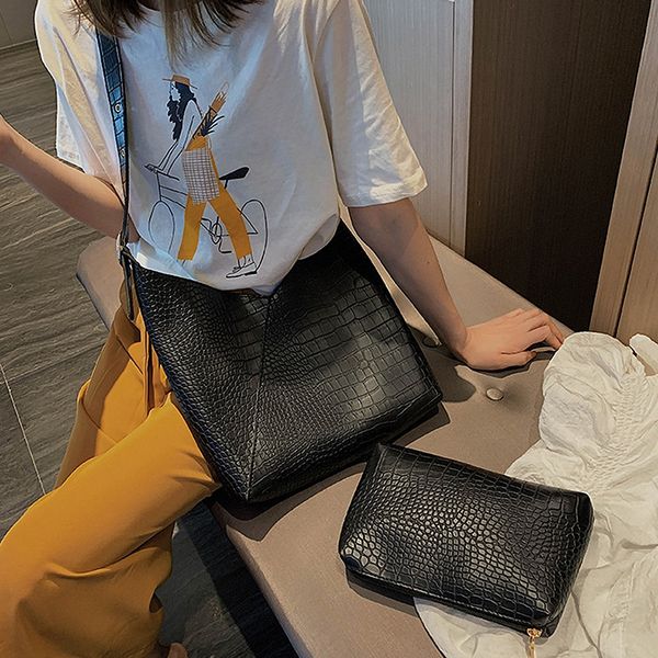 high capacity crocodile pattern pu leather shoulder bags for women composite crossbody messenger bag lady handbags
high capacity crocodile pattern pu leather shoulder bags for women composite crossbody messenger bag lady handbags