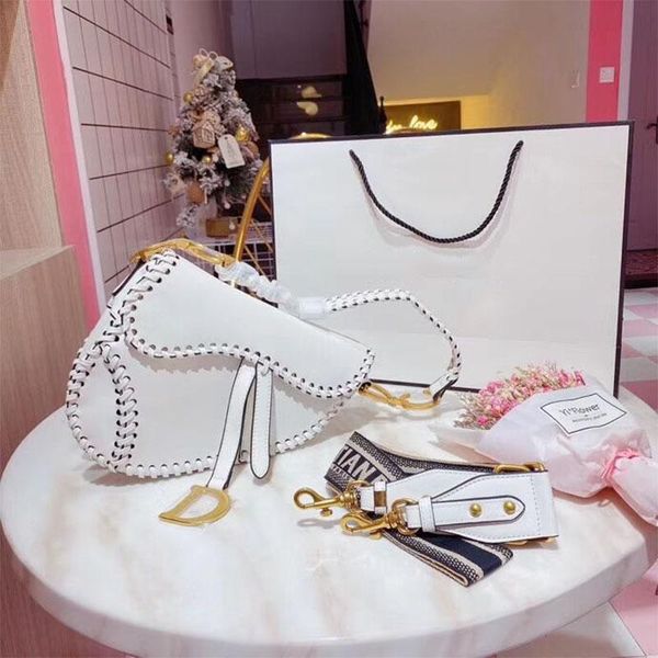 2020 new designer luxury handbags purses women one shoulder compiled leather saddle bags come with box
2020 new designer luxury handbags purses women one shoulder compiled leather saddle bags come with box