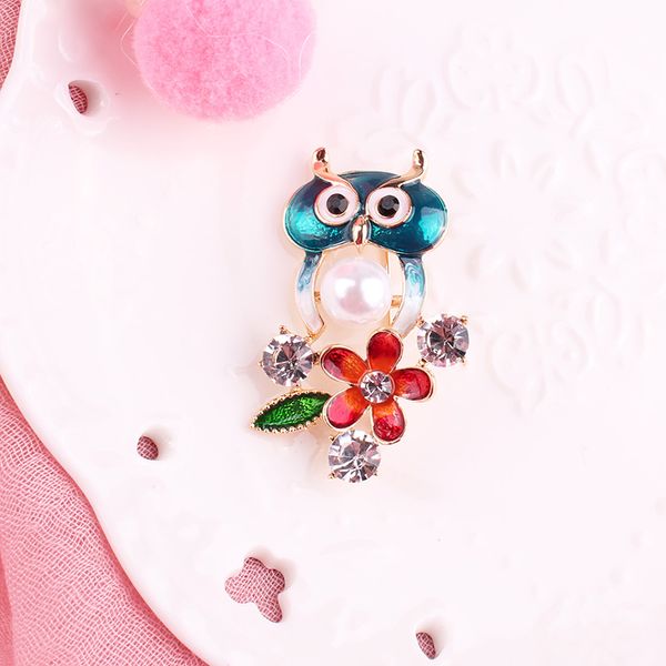 lubov rhinestone inlaid crystal flower imitation pearl blue stone golden metal owl brooch pin trendy women party jewelry 2019, Gray
lubov rhinestone inlaid crystal flower imitation pearl blue stone golden metal owl brooch pin trendy women party jewelry 2019, Gray