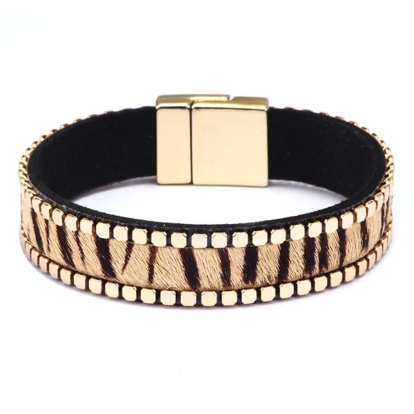 new fashion leather horse hair leather magnet buckle women's bracelet simple style bracelet alloy female casual for women gift, Black
new fashion leather horse hair leather magnet buckle women's bracelet simple style bracelet alloy female casual for women gift, Black
