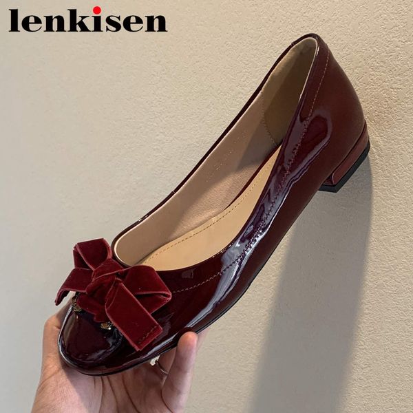 lenkisen новое поступление полный зерна кожа круглый носок низкий каблук три цвета сладкая обувь женщины бабочка-узел красоты девушки насосы, Black
lenkisen новое поступление полный зерна кожа круглый носок низкий каблук три цвета сладкая обувь женщины бабочка-узел красоты девушки насосы, Black