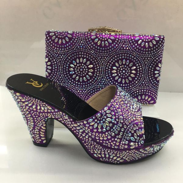 latest african shoes and bags matching set decorated with appliques pumps women shoes sales in women matching and bag set, Black
latest african shoes and bags matching set decorated with appliques pumps women shoes sales in women matching and bag set, Black