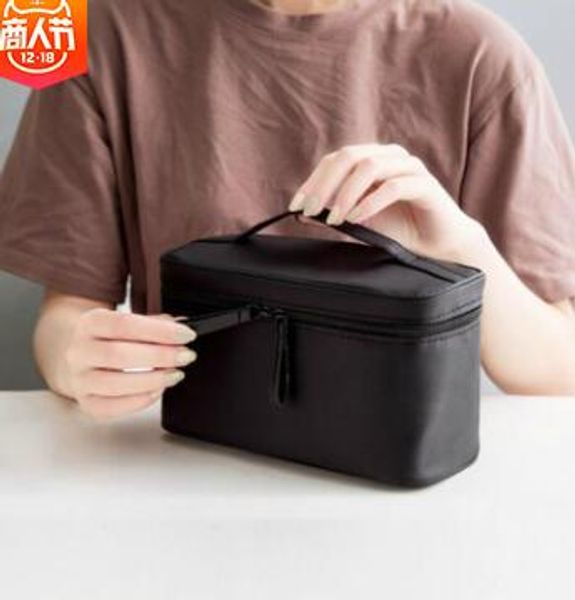 fashion clear toiletry makeup bags pvc plastic travel cosmetic bag with zipper portable designer cosmetic pouch
fashion clear toiletry makeup bags pvc plastic travel cosmetic bag with zipper portable designer cosmetic pouch