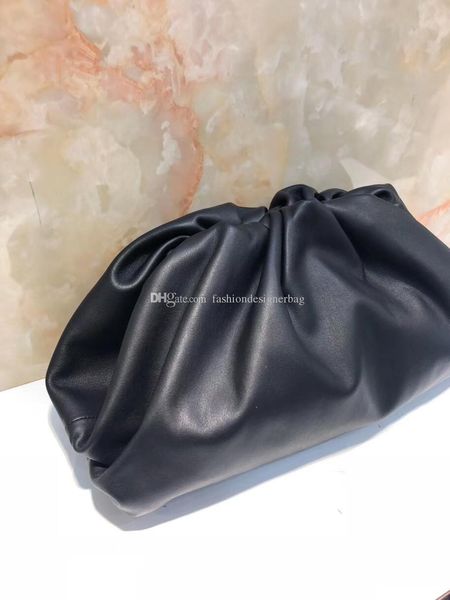 7stars quality summer 2019 fashion cowhide genuine leather cloud cluth travel evening bag designer comestic party elegant lady black bag
7stars quality summer 2019 fashion cowhide genuine leather cloud cluth travel evening bag designer comestic party elegant lady black bag