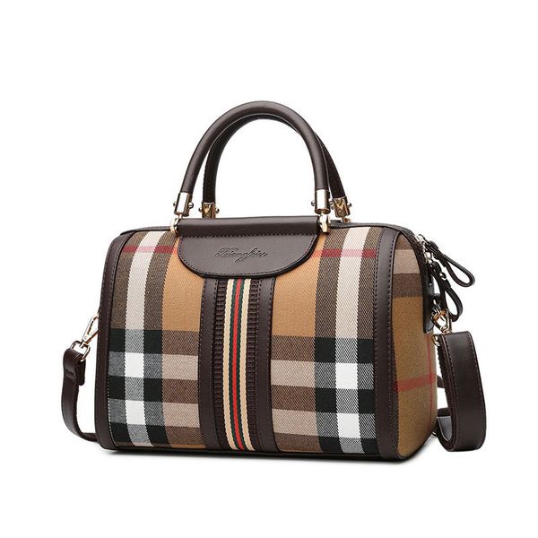 single shoulder messenger portable woman package genuine leather small ck bag woman 2019 boston pillow package handbags luxury bag
single shoulder messenger portable woman package genuine leather small ck bag woman 2019 boston pillow package handbags luxury bag