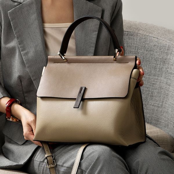 2019 genuine leather woman portable layer soft cowhide single shoulder messenger
2019 genuine leather woman portable layer soft cowhide single shoulder messenger