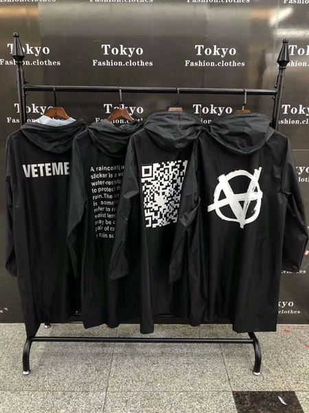 19ss Vetements QR-код Куртки Мужчины Женщины 1a: 1 Большой плащ негабаритных размеров DHL Coats
19ss Vetements QR-код Куртки Мужчины Женщины 1a: 1 Большой плащ негабаритных размеров DHL Coats