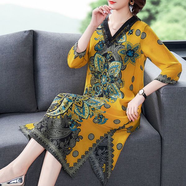 fashion stitch lace v neck elegant dress plus size national floral printed women split silk dresses spring summer, Black;gray
fashion stitch lace v neck elegant dress plus size national floral printed women split silk dresses spring summer, Black;gray