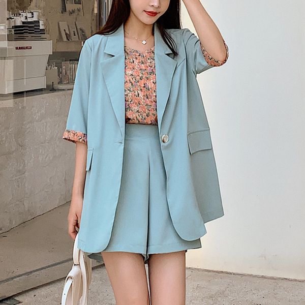 3 pieces female shorts set short sleeve blazer & loose shorts & shirts summer short pant suits for women tracksuit, White;black
3 pieces female shorts set short sleeve blazer & loose shorts & shirts summer short pant suits for women tracksuit, White;black