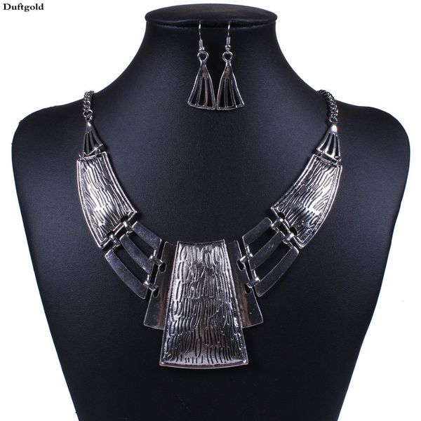 short hyperbole geometric pendant statement necklace set antique silver choker necklaces earrings for women vintage jewelry sets
short hyperbole geometric pendant statement necklace set antique silver choker necklaces earrings for women vintage jewelry sets
