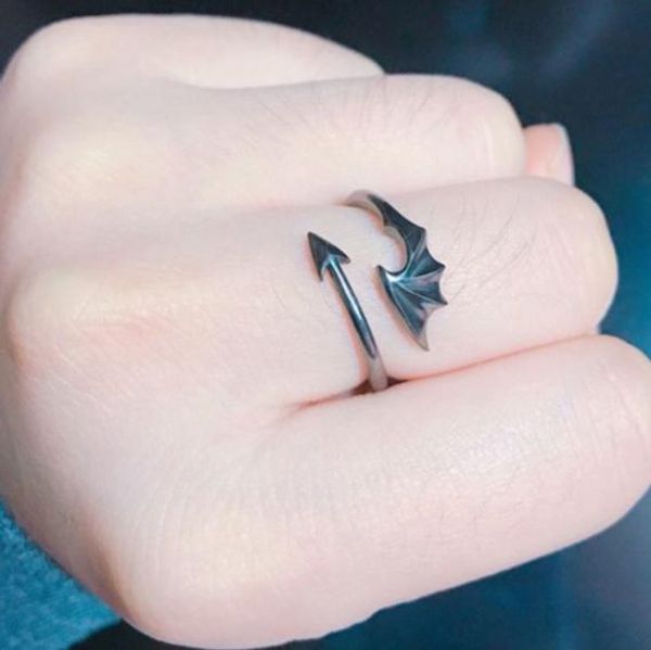 new arrival punk titanium alloy koakuma little devil dragon gothic evil vampire ring open size charm halloween jewelry, Golden;silver
new arrival punk titanium alloy koakuma little devil dragon gothic evil vampire ring open size charm halloween jewelry, Golden;silver