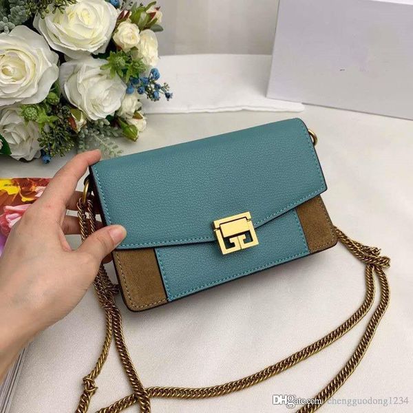 the new 2020 small portable joker bag genuine leather handbag shoulder bucket bags woman oblique cross chain purses
the new 2020 small portable joker bag genuine leather handbag shoulder bucket bags woman oblique cross chain purses