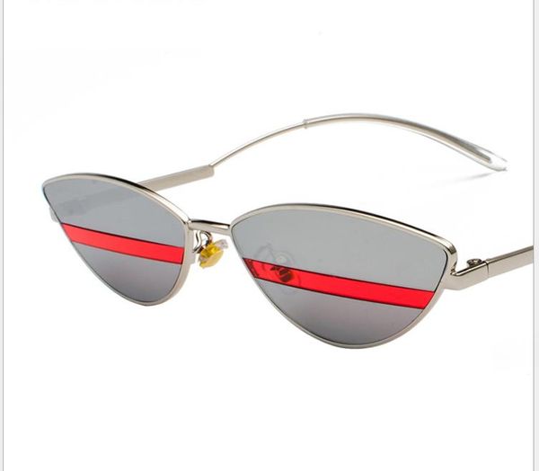two-tone sunglasses, fashionable avant-garde color matching glasses, men and women sunglasses, White;black
two-tone sunglasses, fashionable avant-garde color matching glasses, men and women sunglasses, White;black