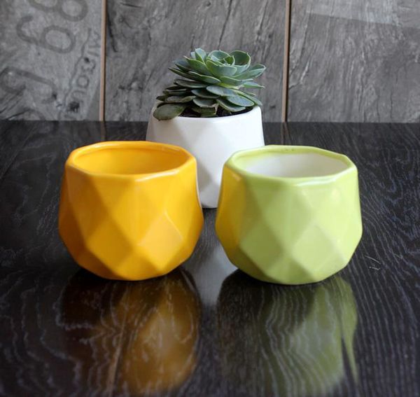 mini cute ceramic pots small succulent planter pot white miniature geometric shape garden decoration glazed high quality
mini cute ceramic pots small succulent planter pot white miniature geometric shape garden decoration glazed high quality