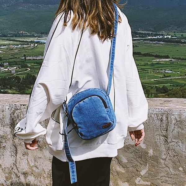 net red texture small bag women's bag new 2020 western style denim female mini wild shoulder shoulder retro
net red texture small bag women's bag new 2020 western style denim female mini wild shoulder shoulder retro