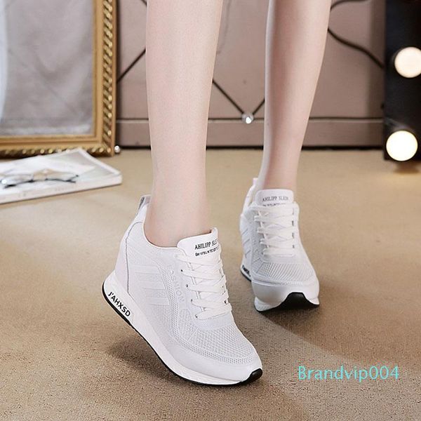 shoes spring and autumn new fashion casual sports wind slope with increased height single shoes, Black;white
shoes spring and autumn new fashion casual sports wind slope with increased height single shoes, Black;white