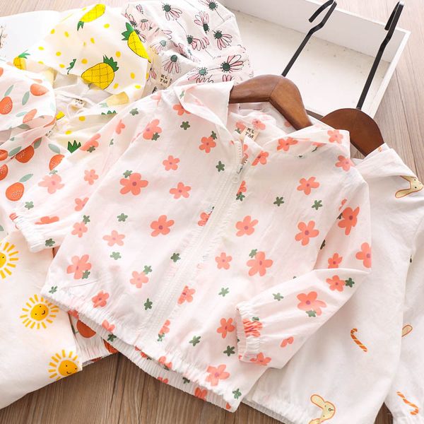 2020 spring and summer girls hooded letter flower cartoon sun-proof jacket children's clothing wholesale, Blue;gray
2020 spring and summer girls hooded letter flower cartoon sun-proof jacket children's clothing wholesale, Blue;gray