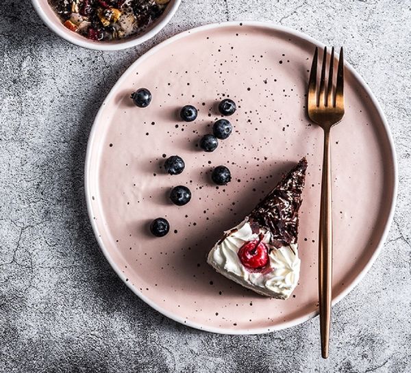2020 new product nordic-style western steak plate simple style home creative round ceramic plate two colors
2020 new product nordic-style western steak plate simple style home creative round ceramic plate two colors