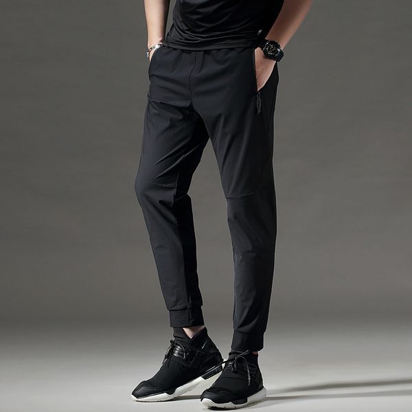 outdoor men sweatpants ice silk running sport jogging pants men high elastic quick dry fitness yoga training football trousers, Black;blue
outdoor men sweatpants ice silk running sport jogging pants men high elastic quick dry fitness yoga training football trousers, Black;blue