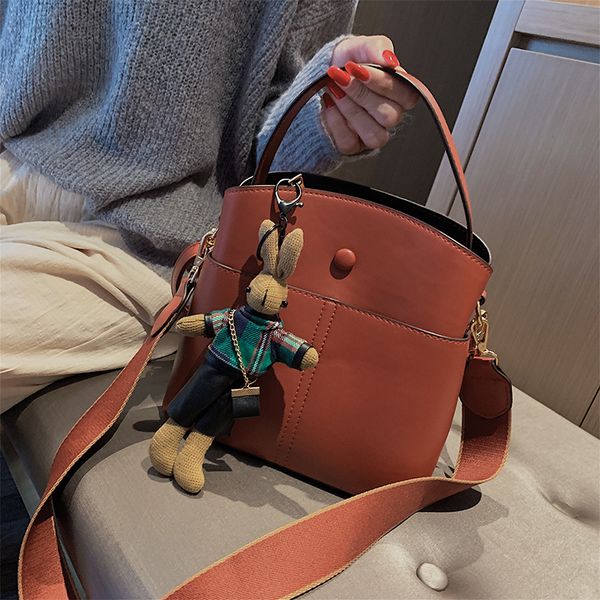 new small bag female 2020 new korean style cartoon broadband shoulder bag fashion all-match messenger bucket
new small bag female 2020 new korean style cartoon broadband shoulder bag fashion all-match messenger bucket