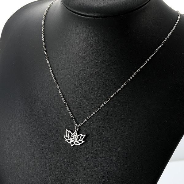 european and american new alloy necklace hollow-out retro lotus necklace street sfemale wholesale, Silver
european and american new alloy necklace hollow-out retro lotus necklace street sfemale wholesale, Silver