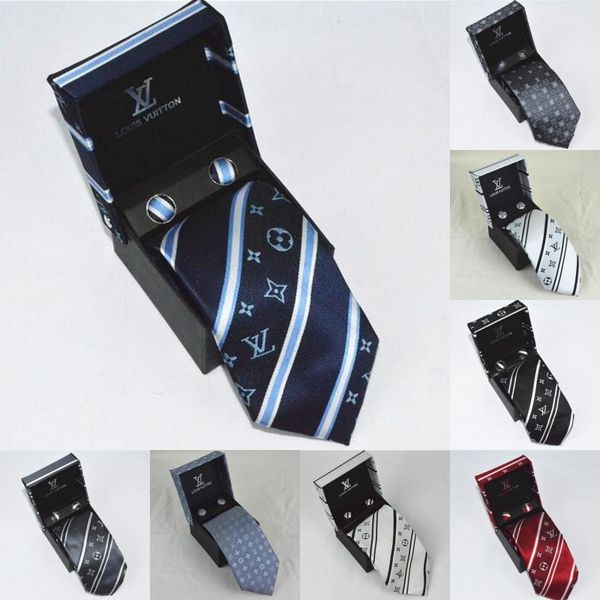 2019 designer neck ties men silk ties luxury mens neck ties designer v letter tie with box business leisure for gifts, Blue;purple
2019 designer neck ties men silk ties luxury mens neck ties designer v letter tie with box business leisure for gifts, Blue;purple