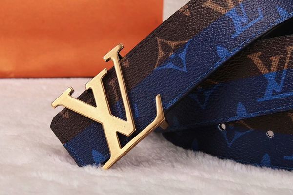 in 2020, the belt with box design, luxury belt for men and women, large buckle belt, fashion men's belt wholesale, delivery, Black;brown
in 2020, the belt with box design, luxury belt for men and women, large buckle belt, fashion men's belt wholesale, delivery, Black;brown